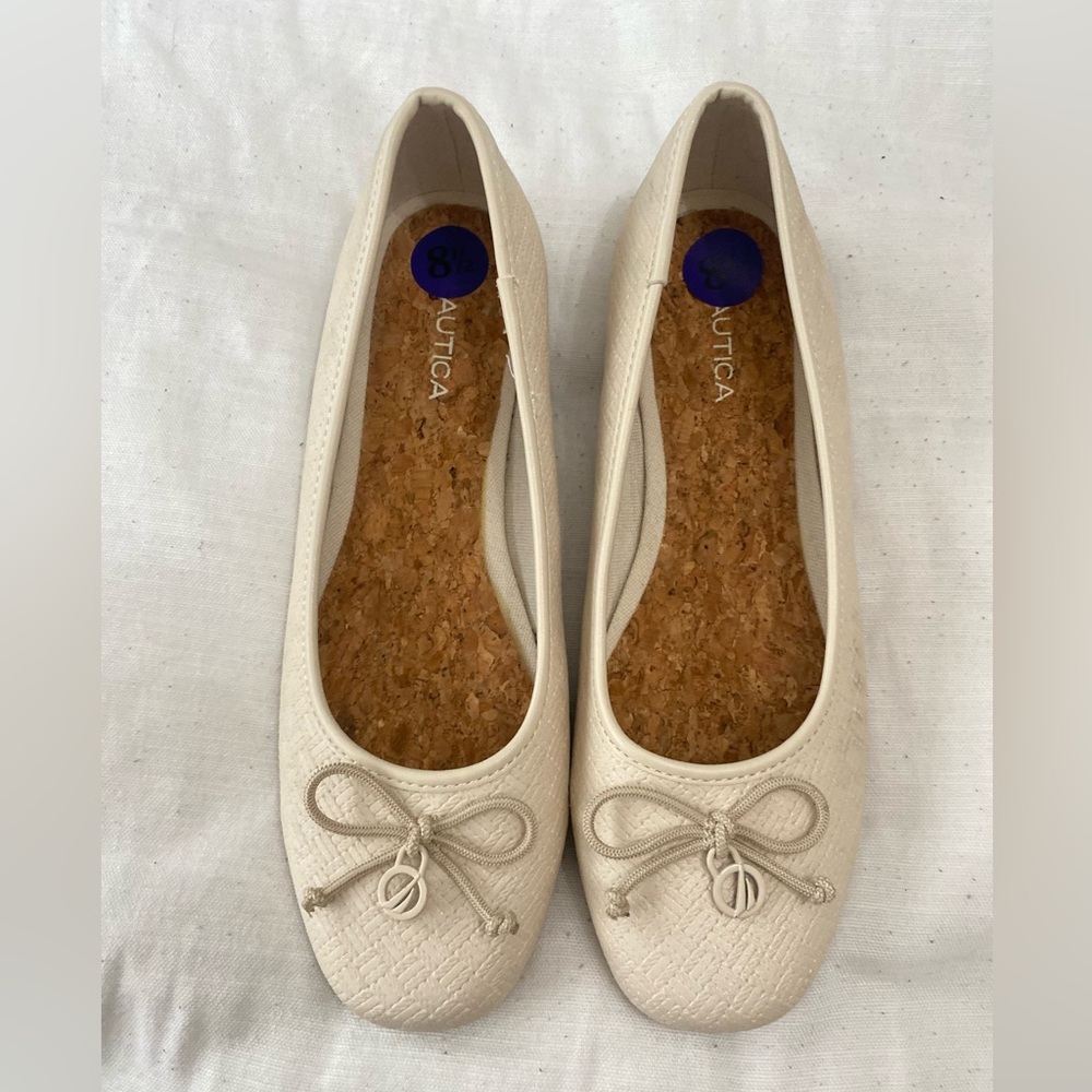 Náutica ivory flats 8 1/2